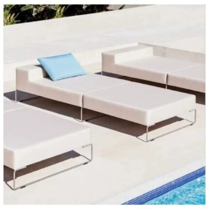 Outdoor Beige Leather Sunlounger